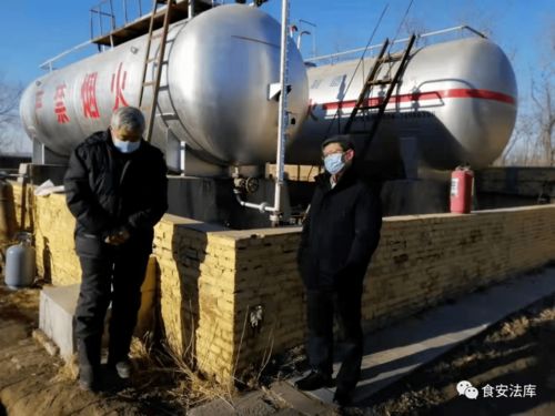 常務(wù)副縣長(zhǎng)張影帶隊(duì)檢查特種設(shè)備銷(xiāo)售領(lǐng)域安全生產(chǎn)工作